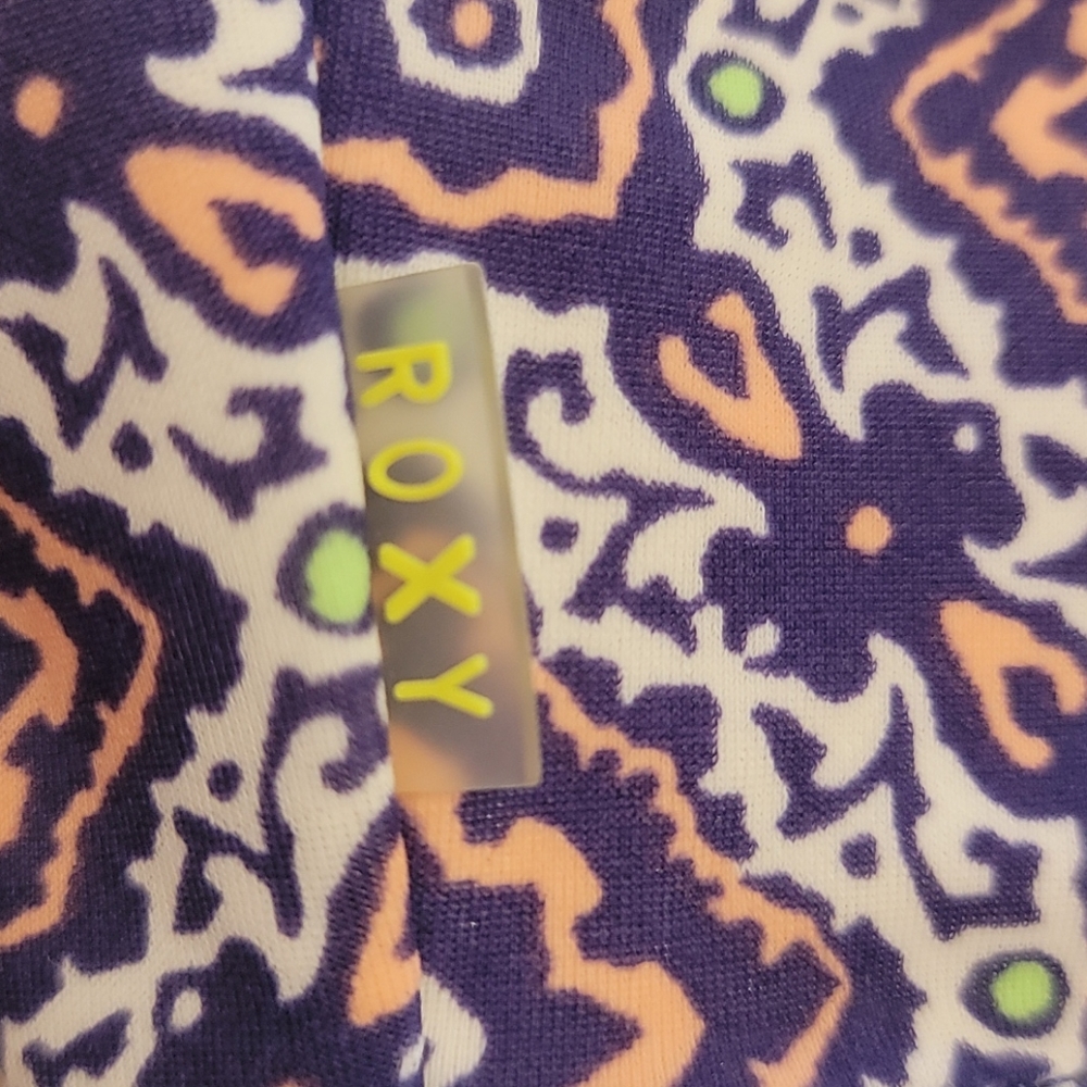 NWOT Roxy Patterned bikini Top - Picture 6 of 6